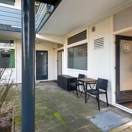 De Schelp 18, Garden & Free Parking
