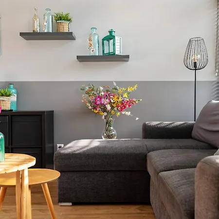 De Schelp 18, Garden & Free Parking Apartment *